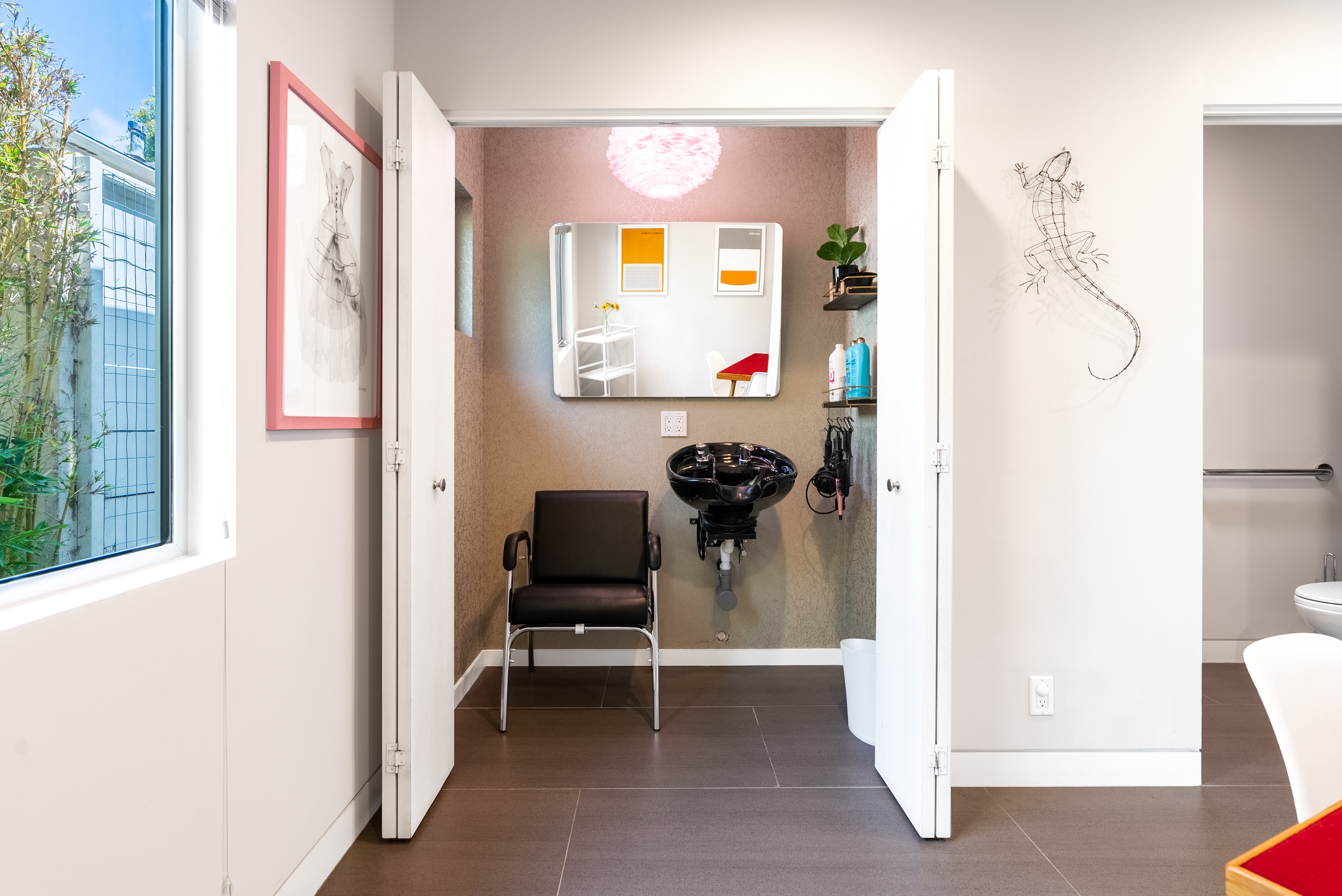 Photo gallery image - 4