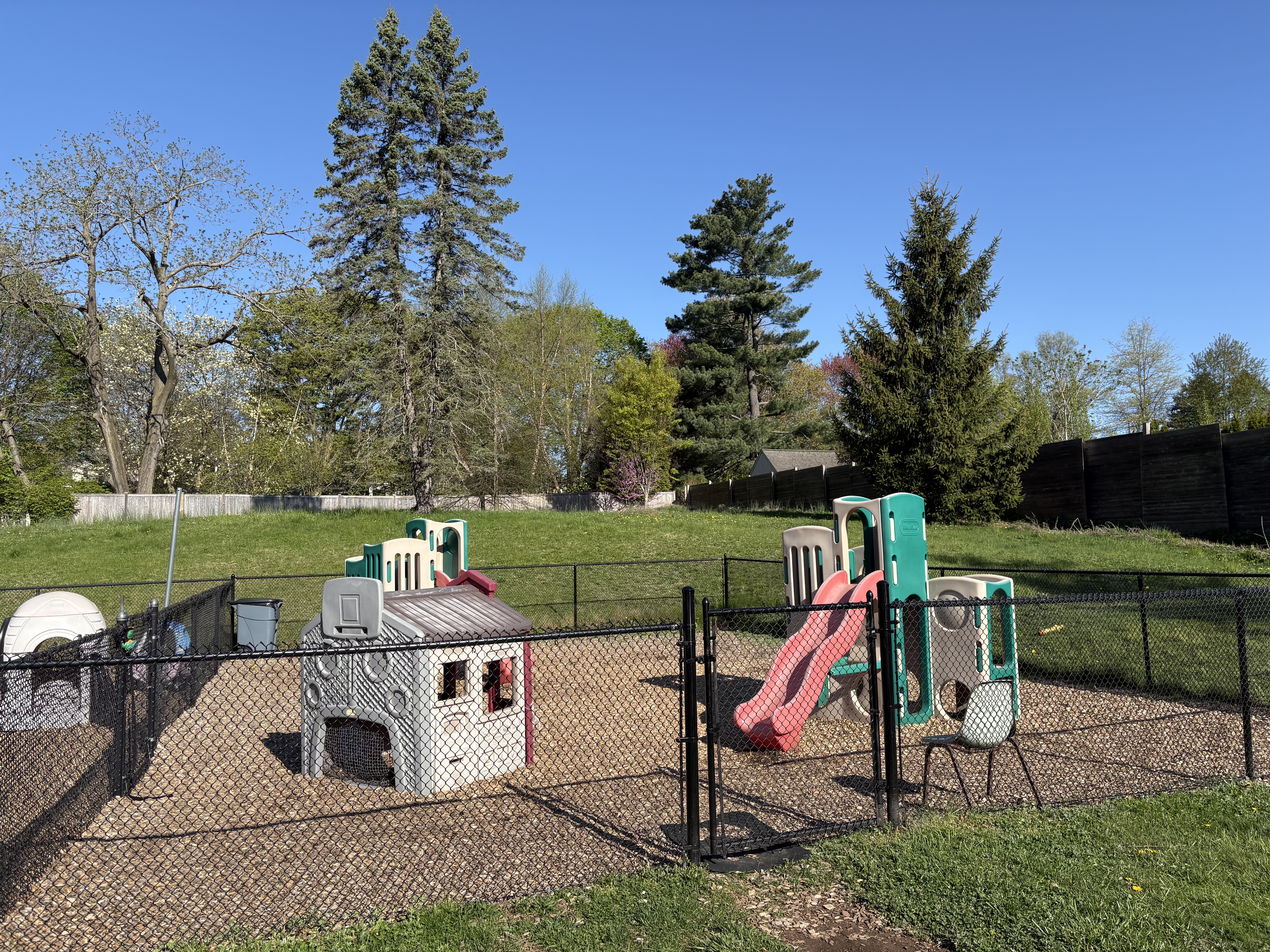 Over The Rainbow Hamden's Photo