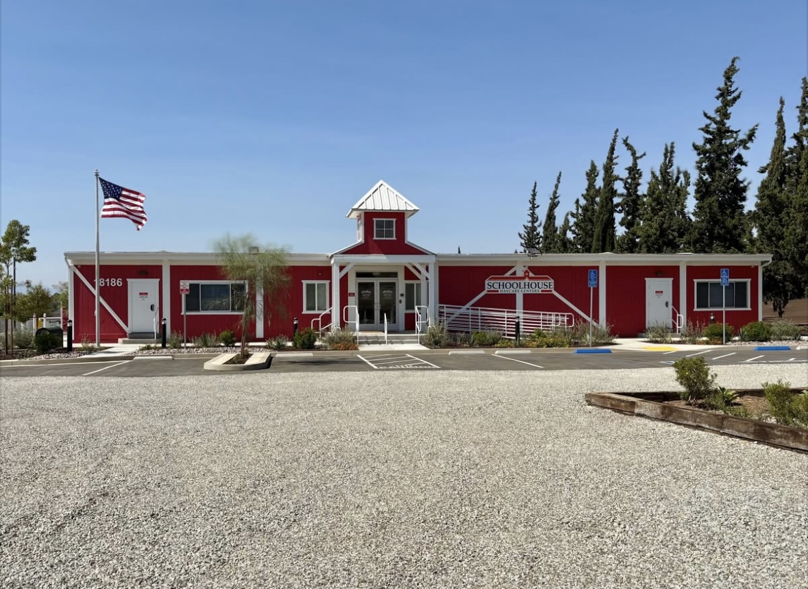 SCHOOLHOUSE DAYCARE CENTERS, LLC's Photo