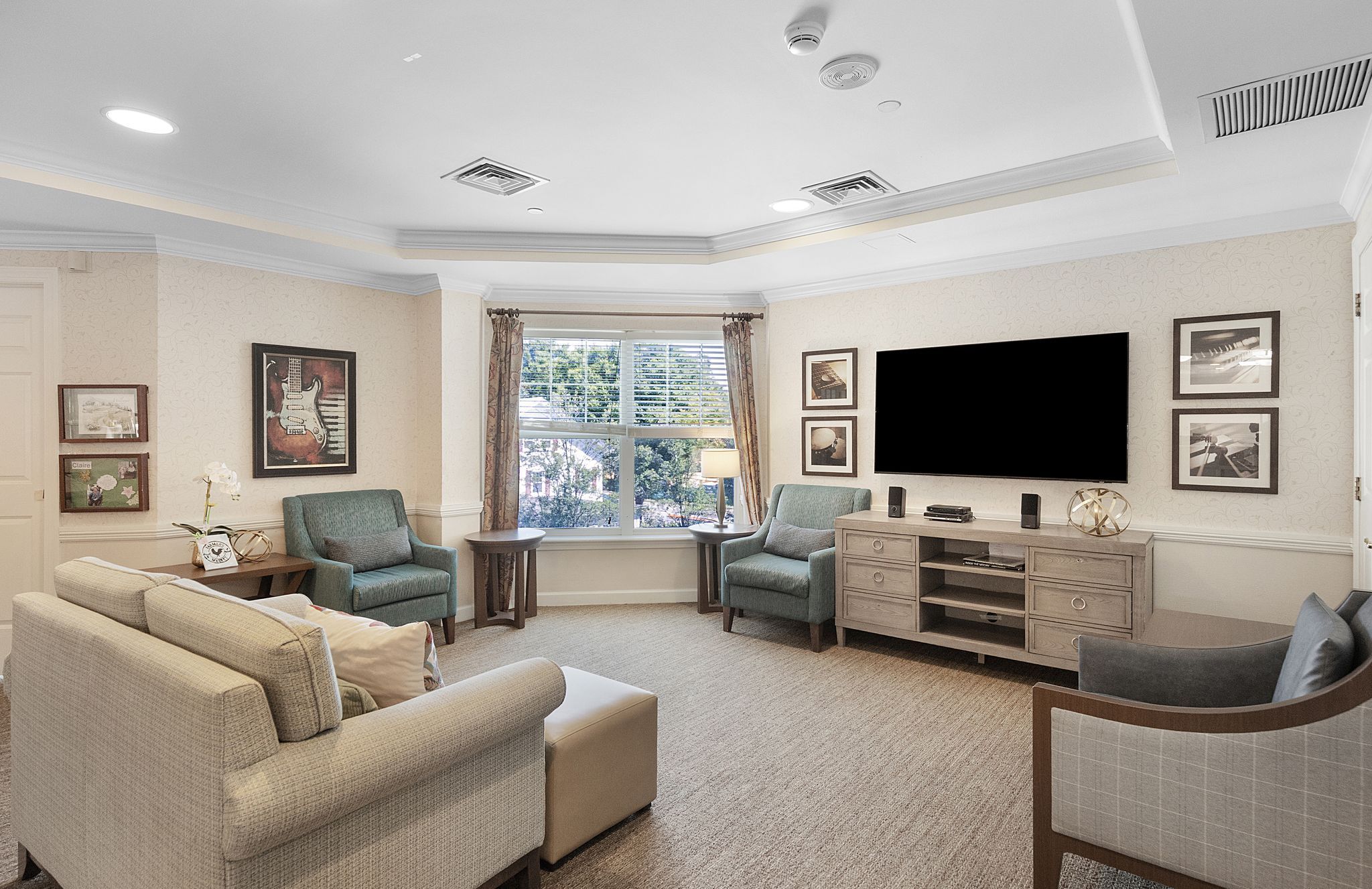 Photo gallery image - 4