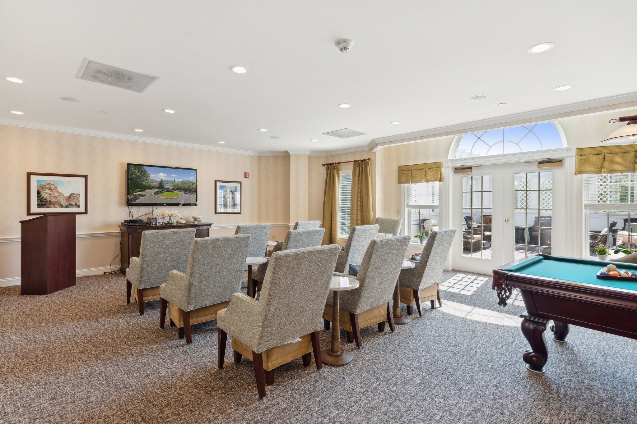 Photo gallery image - 4