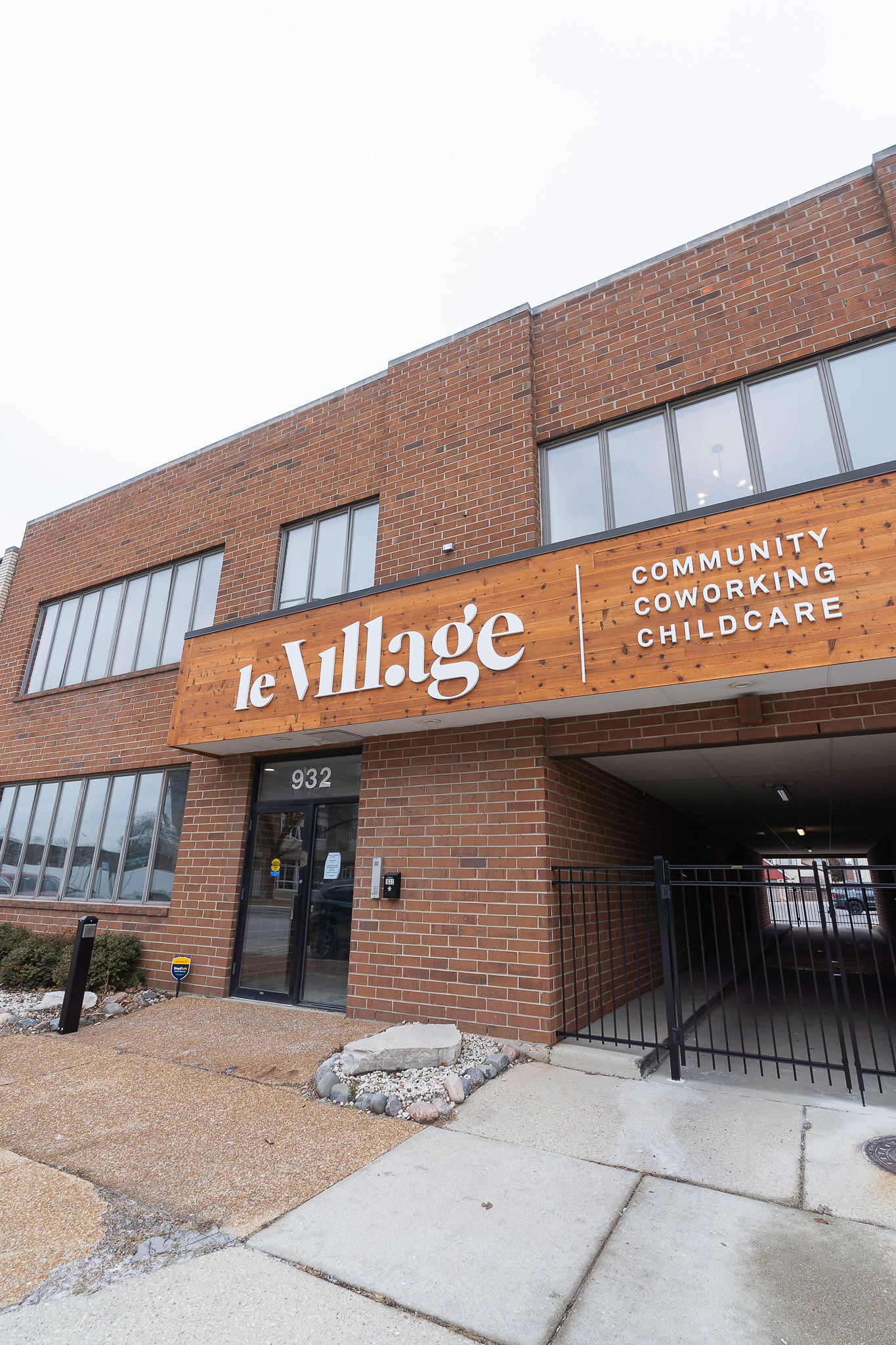 Photo gallery image - 0