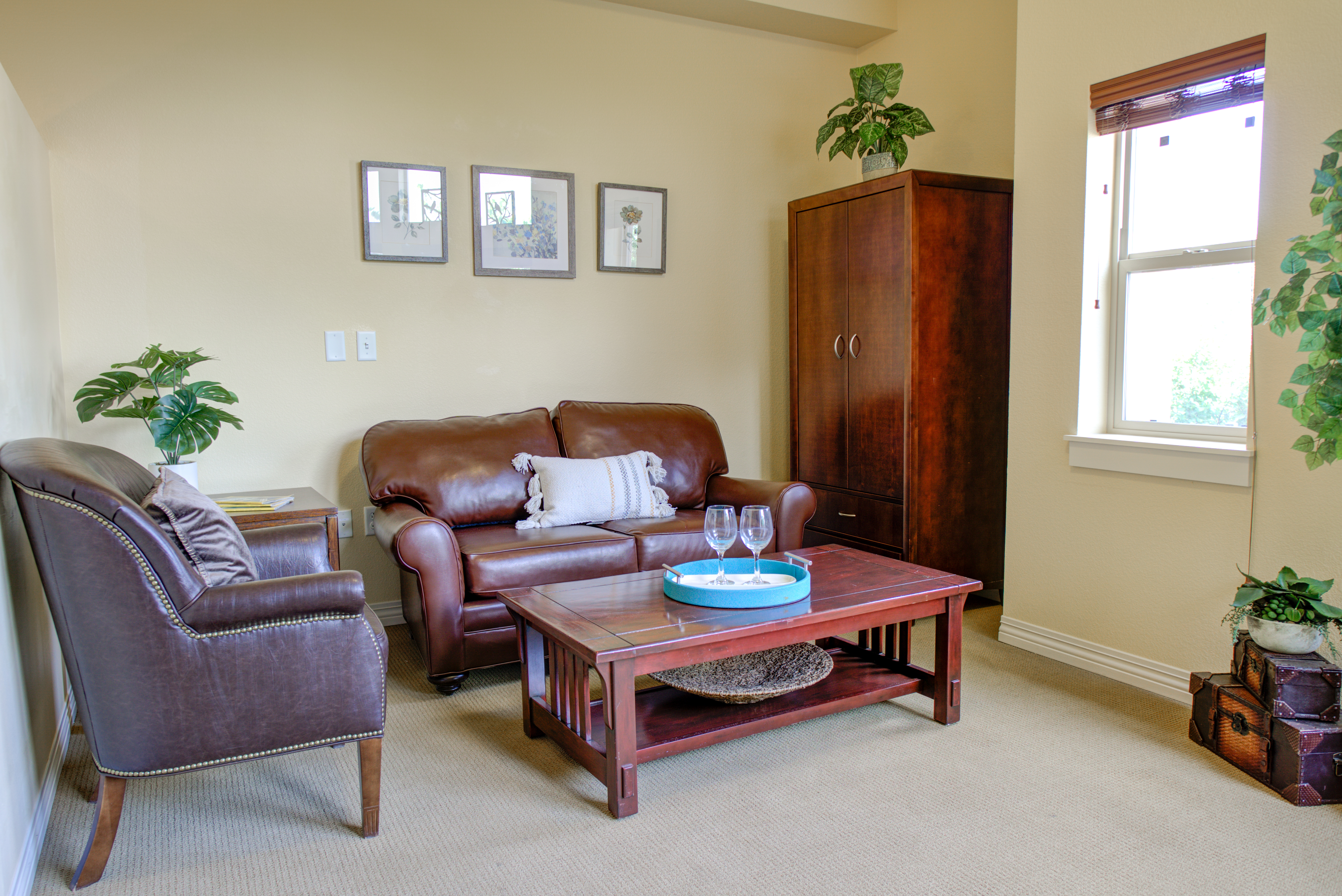 Photo gallery image - 4