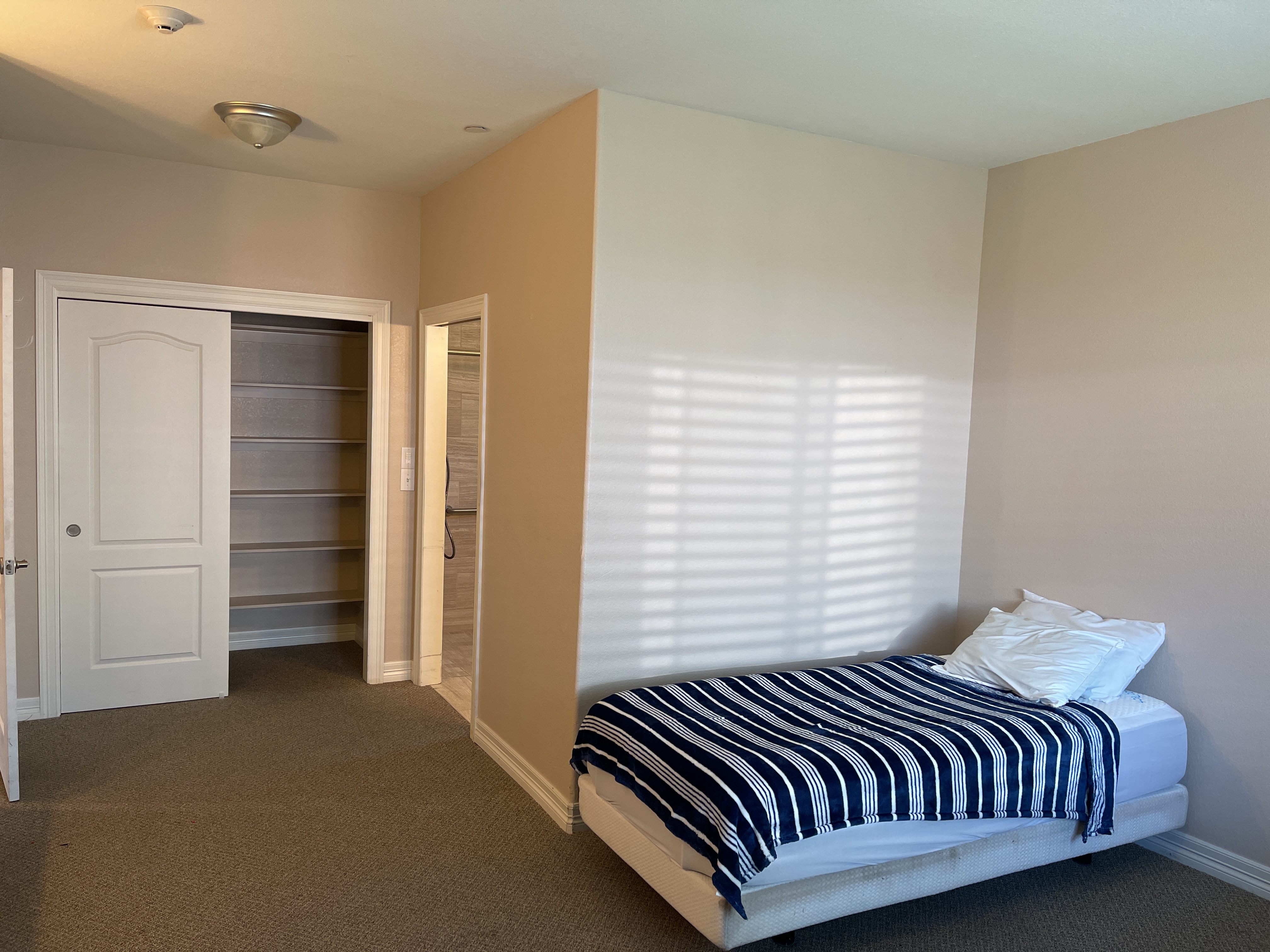 Photo gallery image - 2